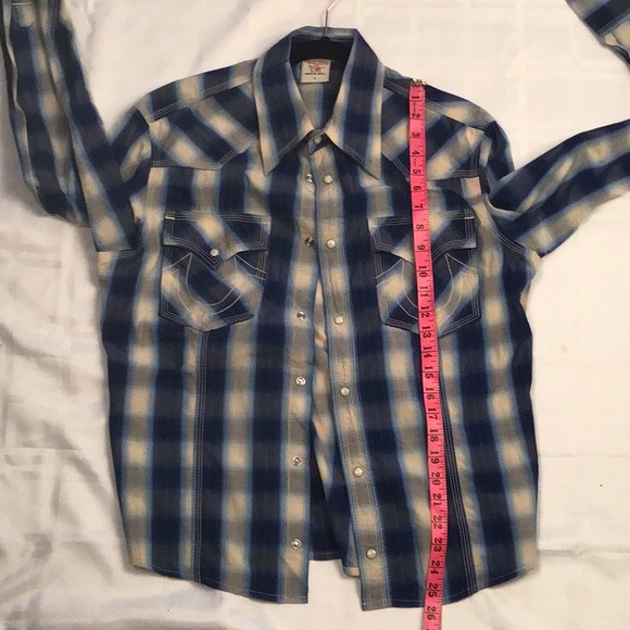 True Religion western shirt. Plaid pattern. Size Large. - Picture 11 of 13